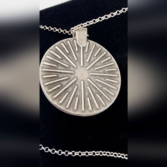 Boutique Academia Blue Nebula Necklace - Picture 6 of 16